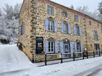 Le Matagot Auberge-Restaurant - Bed and Breakfast Mazerat-Aurouze