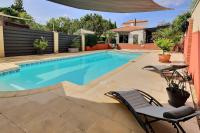 Maison 4 chambres piscine et jacuzzi - B&B Vallet