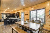 Hot Tub, Fireplace and Views Sevierville Retreat! - Chambres d’hôtes Sevierville