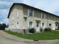 House near Lac de Madine with Historic Charm - Chambres d’hôtes Lahayville