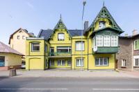 Bright & Spacious Family Apartment in Międzyzdroje with Parking and 3 Balconies by Noclegi Renters - B&B