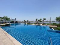 Creek Edge - One Bedroom with Partial Sea View - B&B Dubai