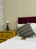 Two-Bedroom Deluxe Apartment with Garden View