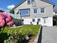 KS Apartment Modern & cozy flat 20 min from Bergen centre - Chambres d’hôtes Espeland