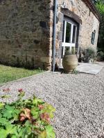 Gîte atypique Nature La Cabane - Bed and Breakfast Vieille-Brioude