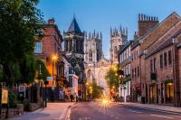 Pet friendly, Free Netflix 3 Bed House near York City Center - Bed and Breakfast