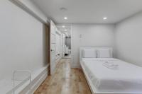 Chic 4BR Plateau Haven Heart of Montreal - Chambres d'hôtes Montréal