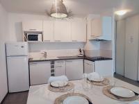 Le Familial - T3 piscine, climatisation & balcon - B&B Gréoux-les-Bains