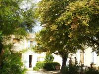 Sunny Provence Home with Terrace - B&B Monteux