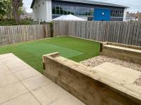 Square Green - No 12 Garden - B&B
