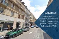 CALYPSO - Hypercentre - Proche Gare & Tram - Balcon - Wifi - B&B Annemasse