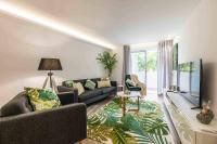 Downtown Albufeira 3-Bedroom Luxury Apartment - B&B