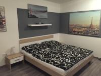 Estudio con zona de cocina (2 adultos)