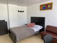 Deluxe Room (2 Adults + 1 Child)