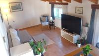 Cosy Loft Apartment, Argyrades - Ferienwohnung Argyrádes