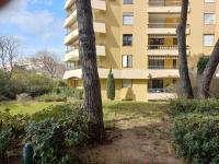 Frejus Plage, Appartement entier , piscine,parking,plage à 200m - Chambres d’hôtes Fréjus