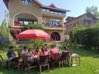 De brook - B&B Srinagar