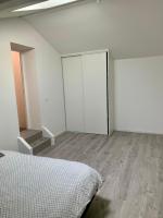 Tweepersoonskamer met Gedeelde Badkamer