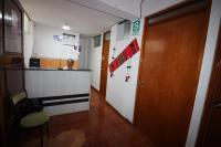Chambre Lits Jumeaux avec Salle de Bains Commune