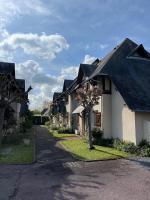 Petit cottage à 3 minutes à pied de la plage avec terrasse et Parking privée gratuit - B&B