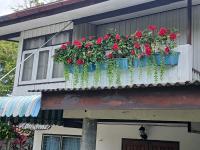 โฮมสเตย์เรือนเจ้าจอม - B&B