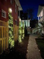 Spacious 3-Floor Downtown Retreat - Prime Location - B&B Savannah