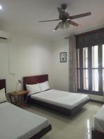 Triple Room with Shared Bathroom