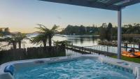 Lakefront Oasis - B&B