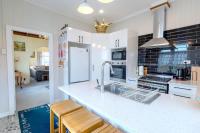 Central Villa - Bed and Breakfast