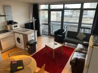 City Centre Apartmentt with balcony - B&B Nottingham