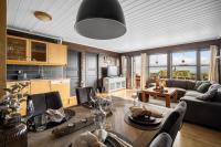 Lovely apartment with amazing view and sauna - B&B Skulestadmo