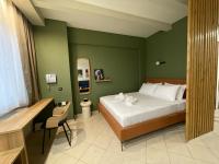 OLIVE ROOM, city center studio - Bed and Breakfast Peraía