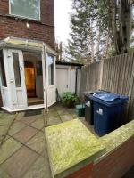 House for 7, garden with pond, 20min from Heathrow - Chambres d’hôtes Londres