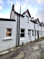 Cosy Cottage with Woodburner by Crinan Canal Pets Welcome - B&B