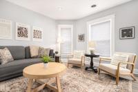 Remodeled Washer Dryer Mins to Beach & Downtown - B&B Michigan City