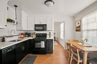 Seaside 1BR Steps to Windansea Beach & Peek Views - Ferienwohnung San Diego