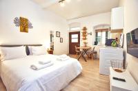 Corfu Casino Studio in the heart of town - B&B Grevedianá