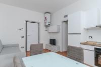 Classic One-Bedroom Apartment with King Bed