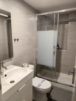 Centro Bernabeu Wizink Feria Aeropuerto - B&B Madrid