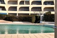 Studio Les Jardins du Port Port Camargue avec piscine à 2 pas de la plage - Bed and Breakfast