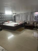 Penthouse with Terrace Garden - Ferienwohnung Gauhati