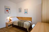 Einzelzimmer mit Gartenblick