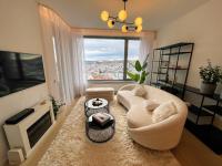 AH Sky Park 3D - 20th floor sunset views - parking - Ferienwohnung Nivy