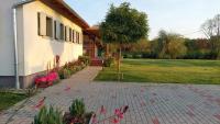 Reinpold Vendégház - B&B Buzsák