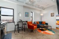 Artistic Loft Rooftop Uptown Montrose Beach GymWFH - B&B Chicago