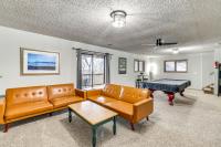 Spacious Holiday Island Escape with Deck and Gas Grill - B&B Holiday Island