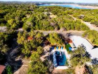 Heart of Lake Travis-Hot Tub&Pool-Black Light Room - Chambres d'hôtes Lago Vista