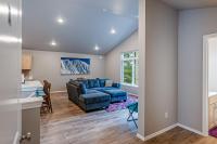 Penguin Ridge Perch + Girdwood Vibes - B&B Girdwood