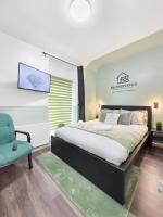 Dashing & Distinctive Dwelling Sleep 5 Crew 3BR - B&B Llwynypia