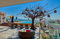 Oceanview Studio in Zona Romantica - Beachfront - B&B